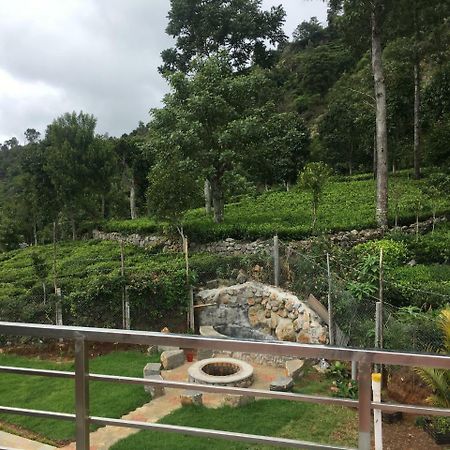 Silvertip Cafe & Homestay Kotagiri Buitenkant foto