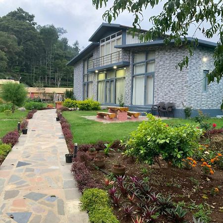Silvertip Cafe & Homestay Kotagiri Buitenkant foto