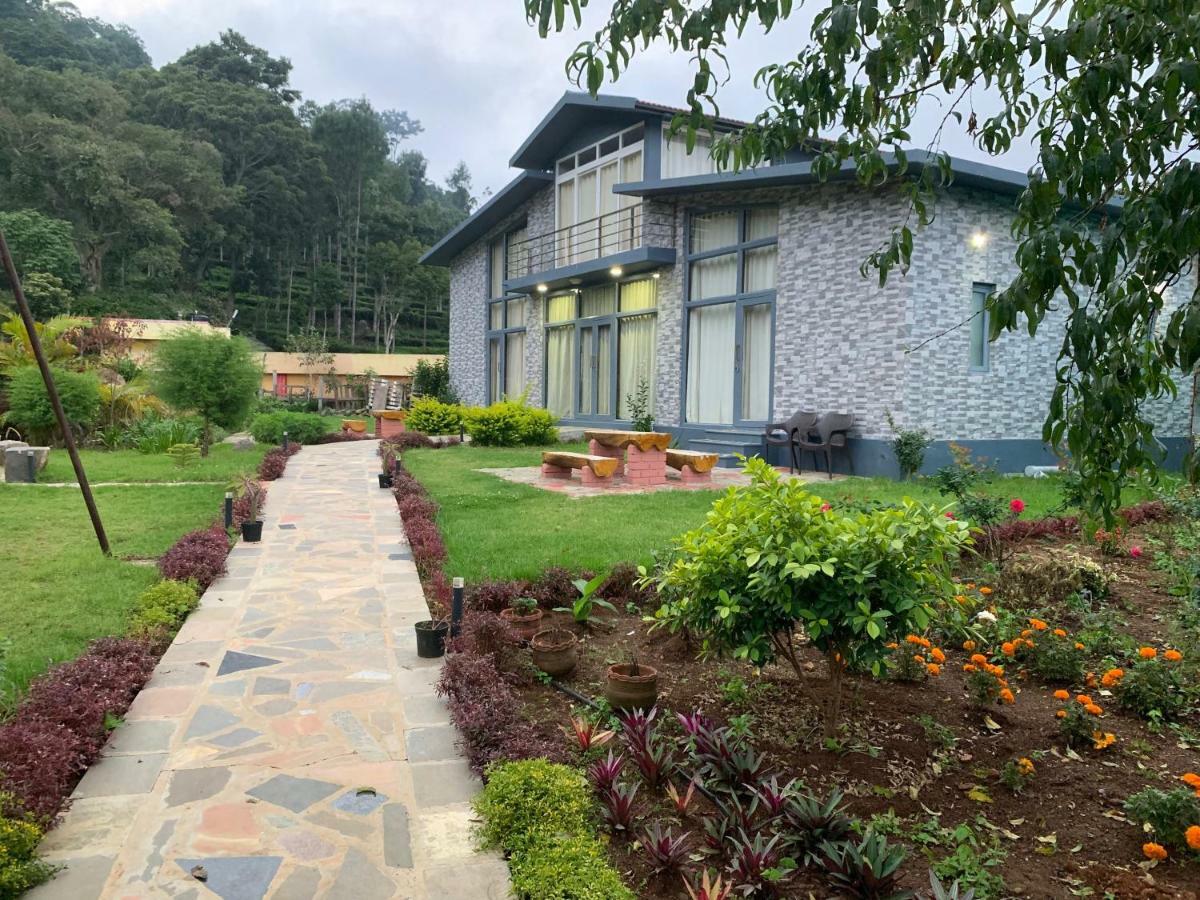 Silvertip Cafe & Homestay Kotagiri Buitenkant foto