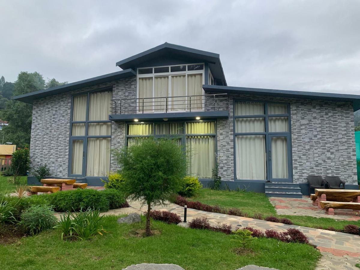 Silvertip Cafe & Homestay Kotagiri Buitenkant foto